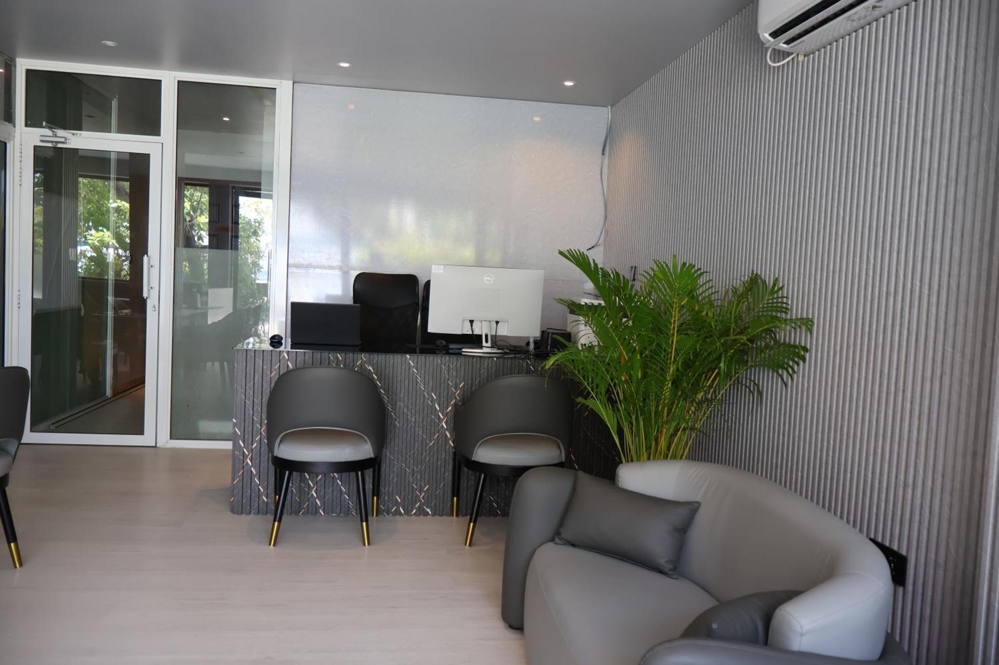 Starry Beach Inn Male Bagian luar foto