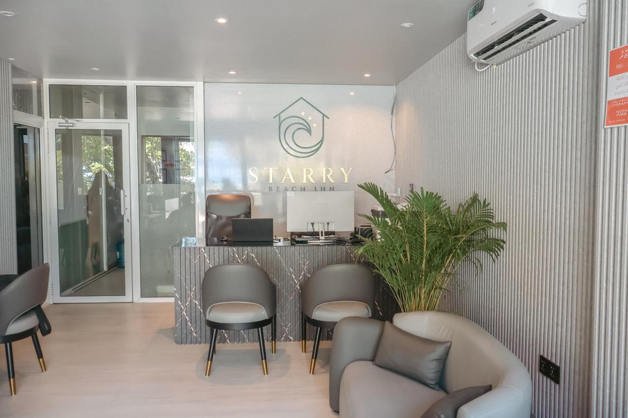 Starry Beach Inn Male Bagian luar foto