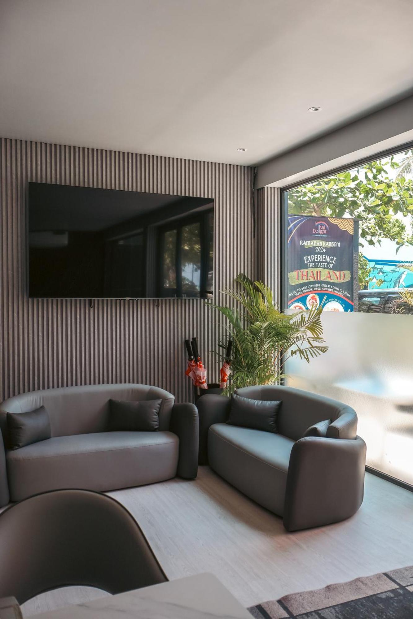 Starry Beach Inn Male Bagian luar foto