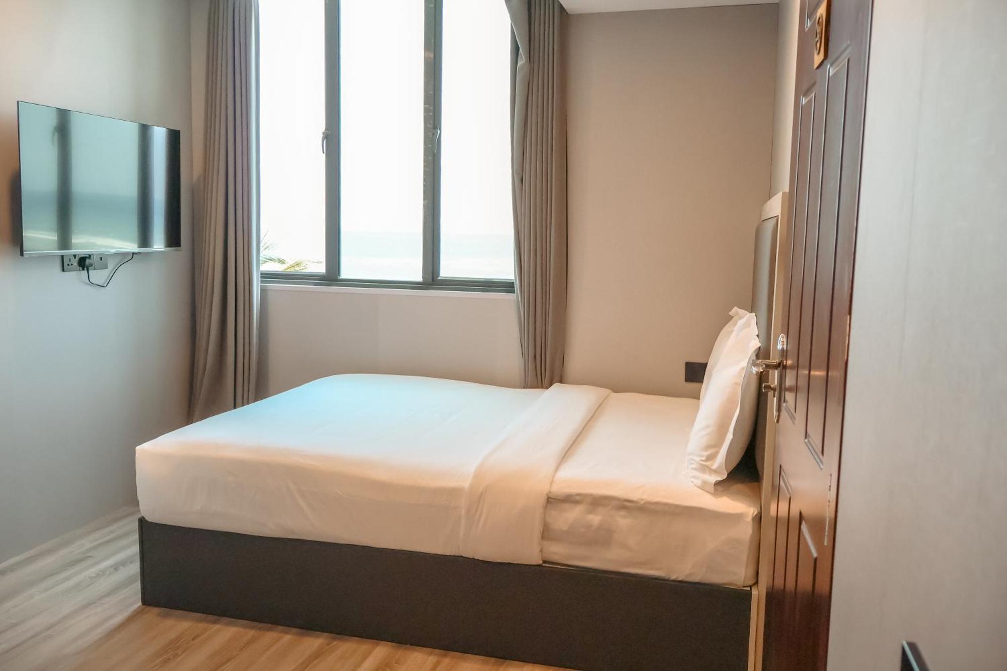 Starry Beach Inn Male Bagian luar foto