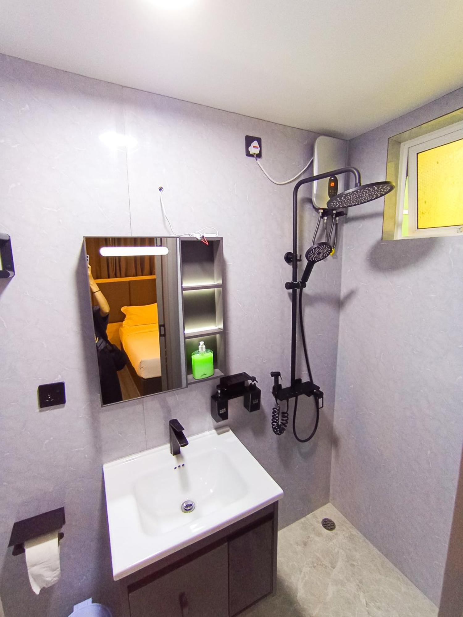 Starry Beach Inn Male Bagian luar foto