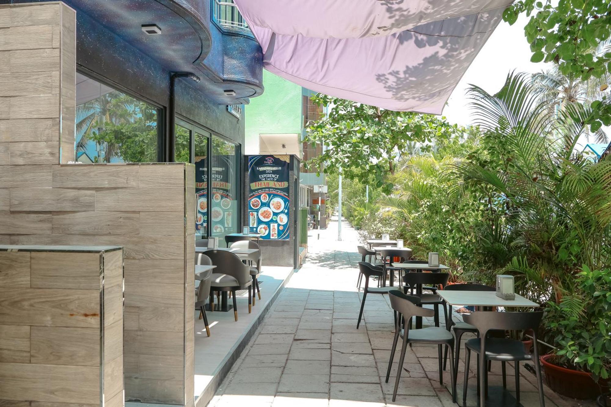 Starry Beach Inn Male Bagian luar foto