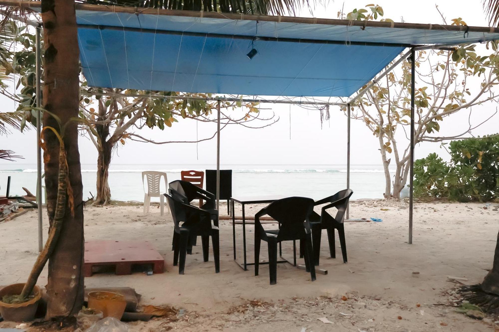 Starry Beach Inn Male Bagian luar foto