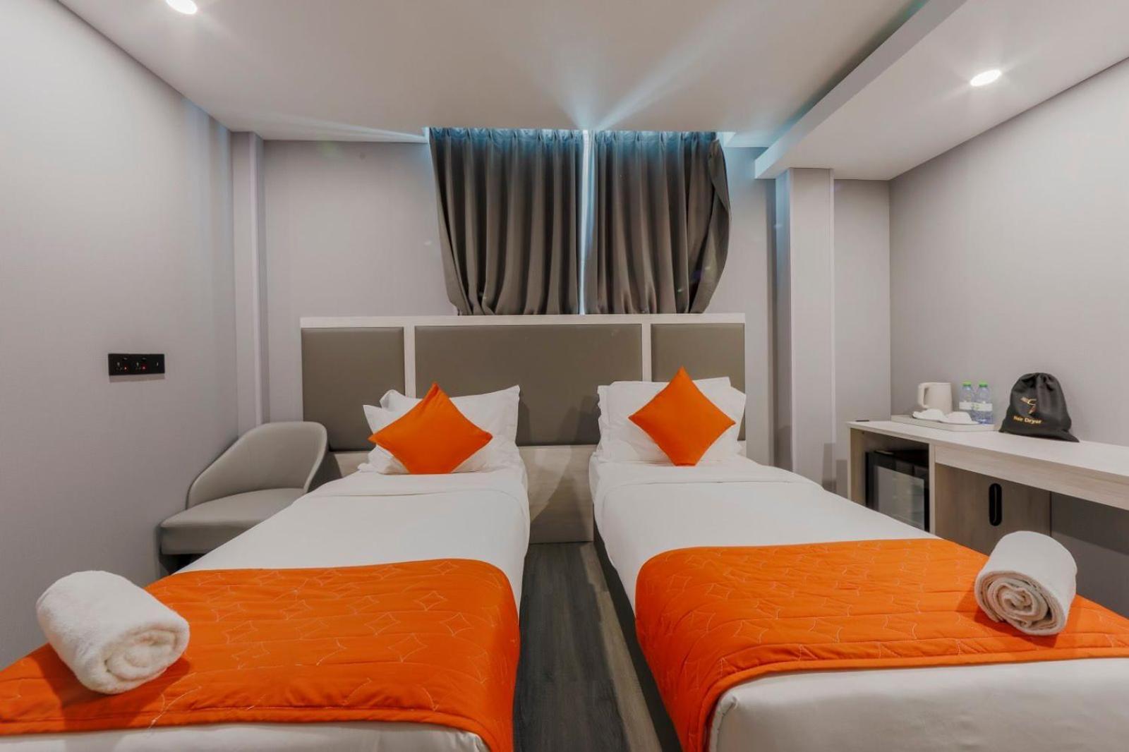 Starry Beach Inn Male Bagian luar foto